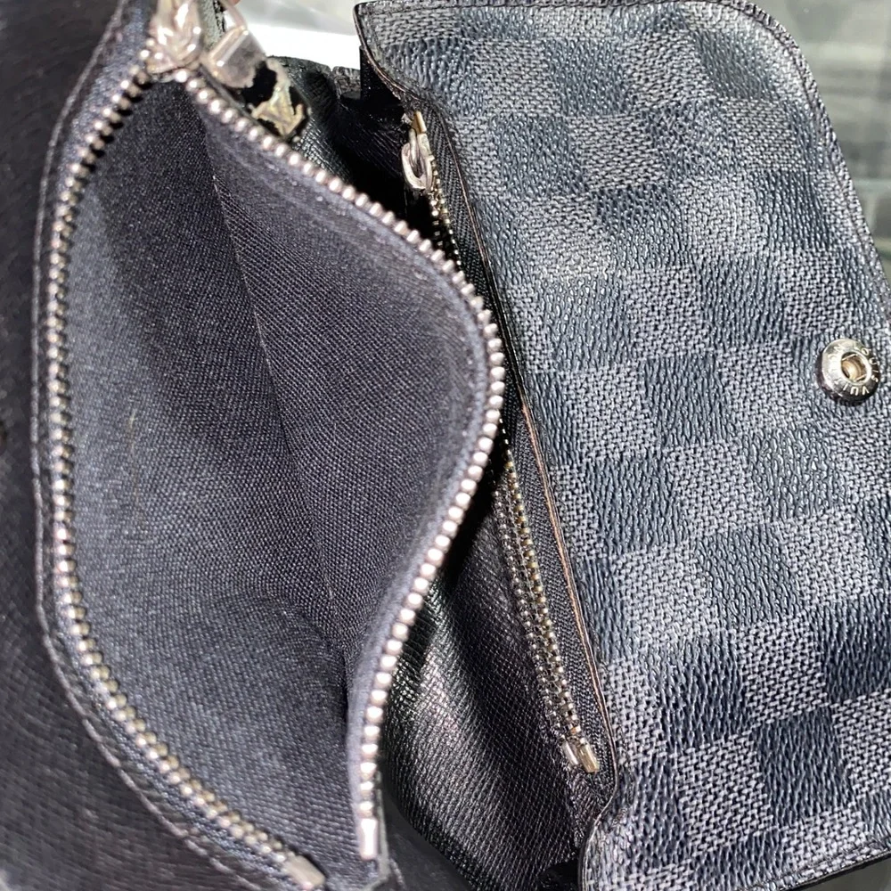 Black Checkered Chain Shoulder Bag - Women's Crossbody